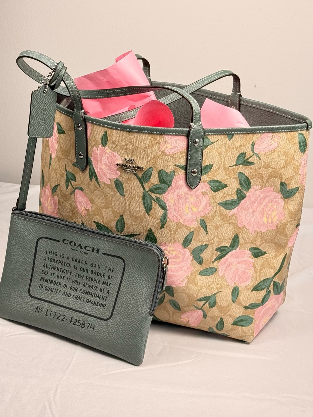 NWOT Coach F25874 Signature Canvas Reversible Floral Tote Bag & Matching Pouch